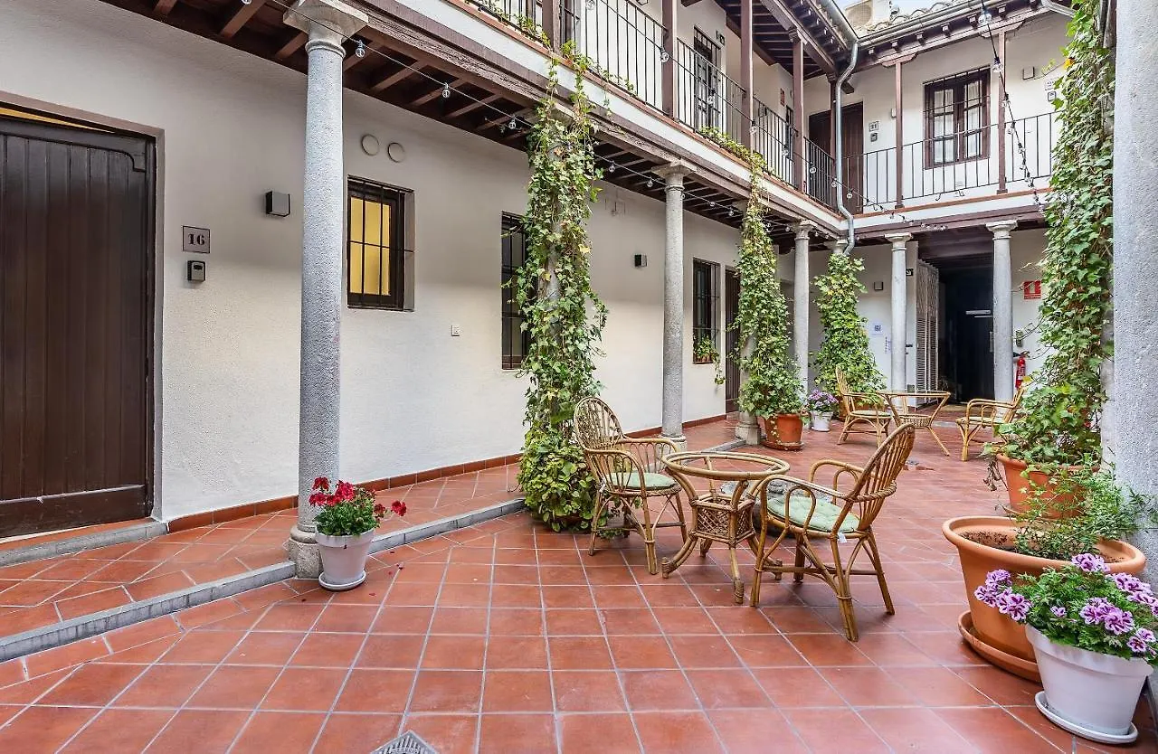 Adanar-Las Columnas Apartment