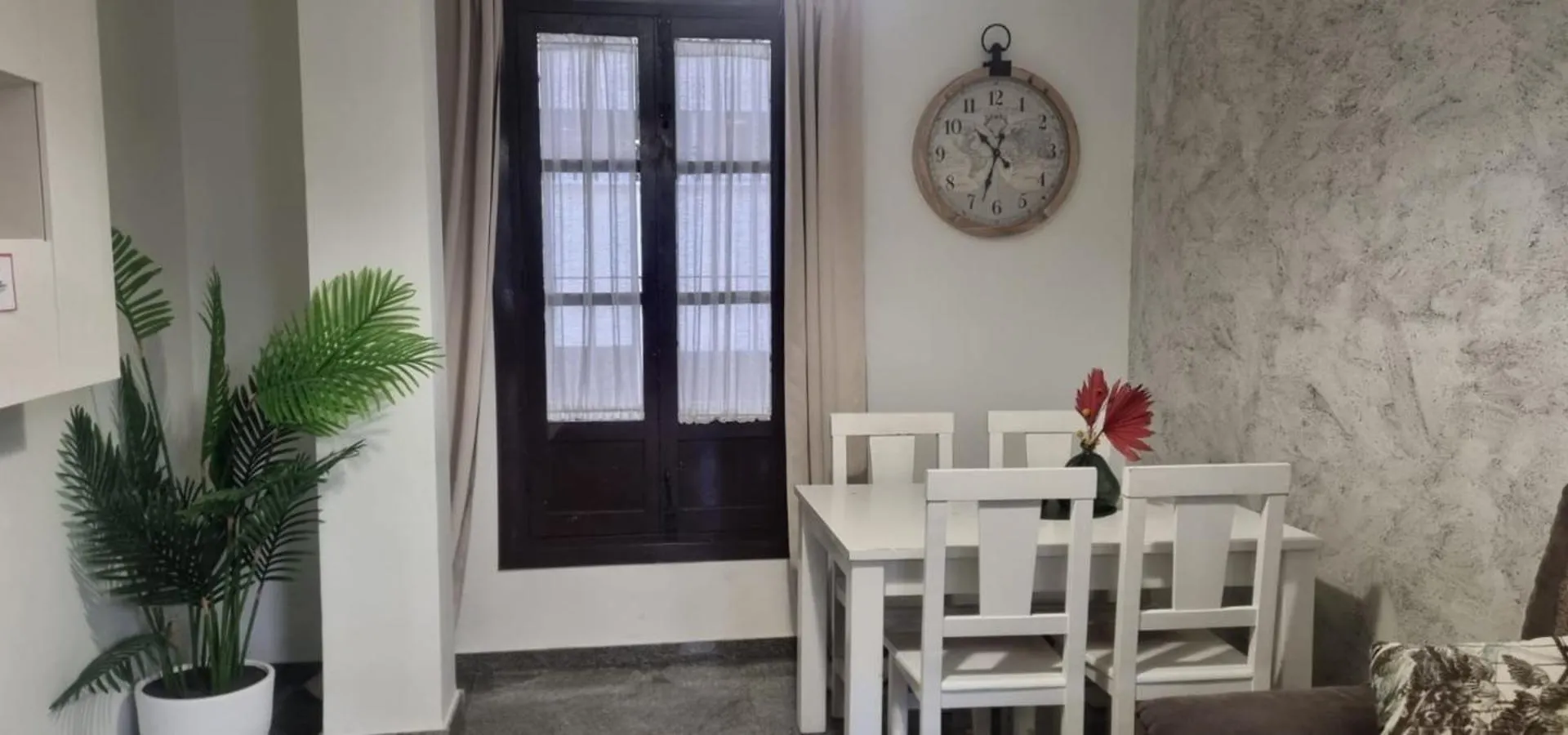 Adanar-Las Columnas Apartment