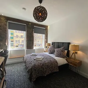 Royal Mile Romance By Heritage Of Scotland Llp Daire Edinburgh