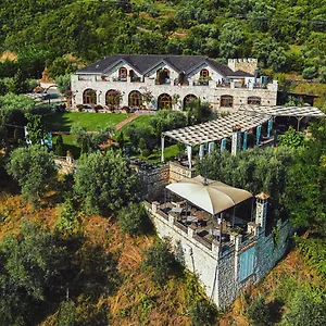 Chateau Fasel Çiftlik konaklama Tiran