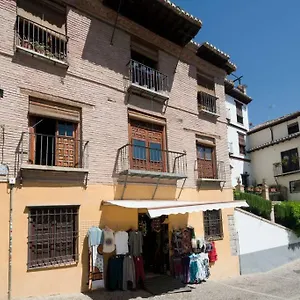 Spacious Sunny And Quiet Albayzin Appartamento