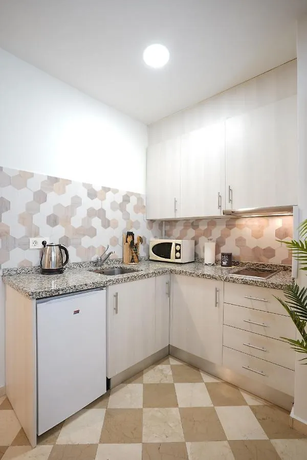 Adanar-Las Columnas Apartment