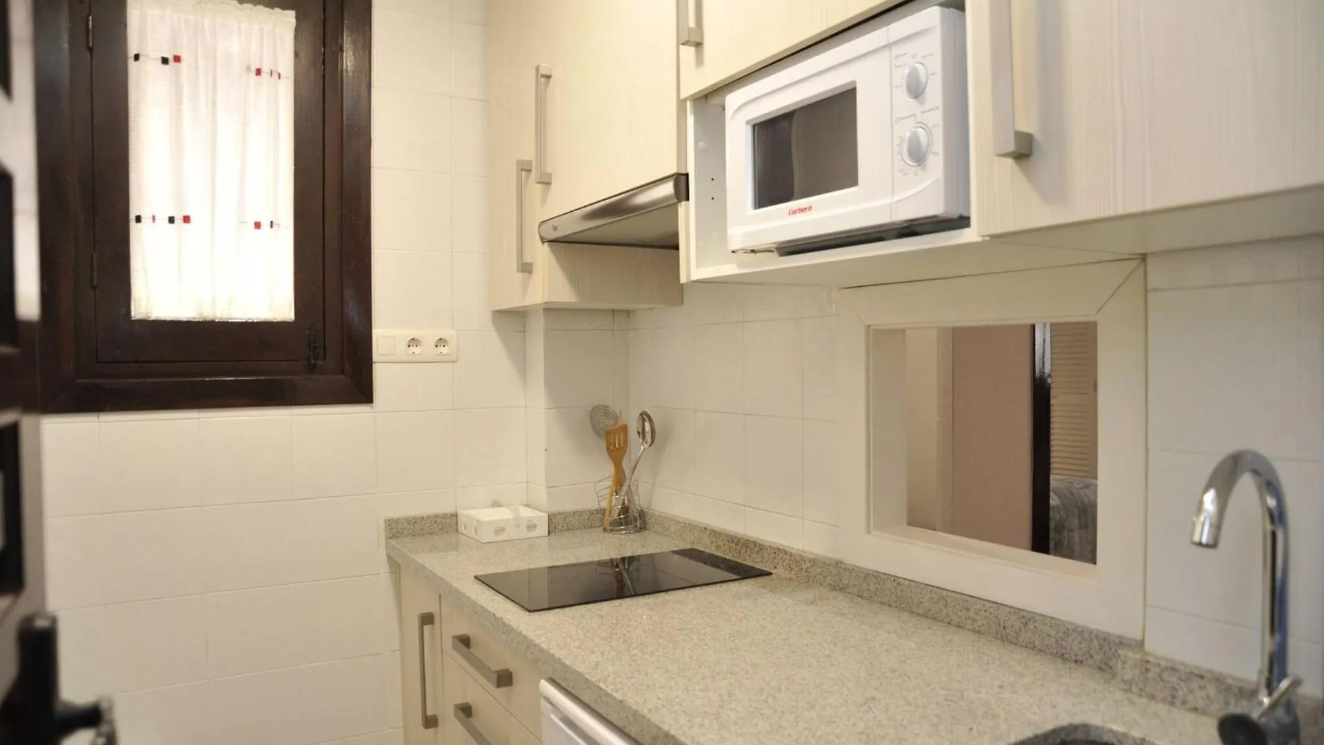 Apartment Adanar-Las Columnas